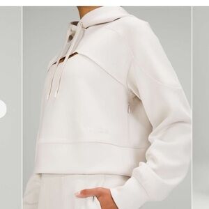 Lululemon Get Centred Crop Hoodie size 4
